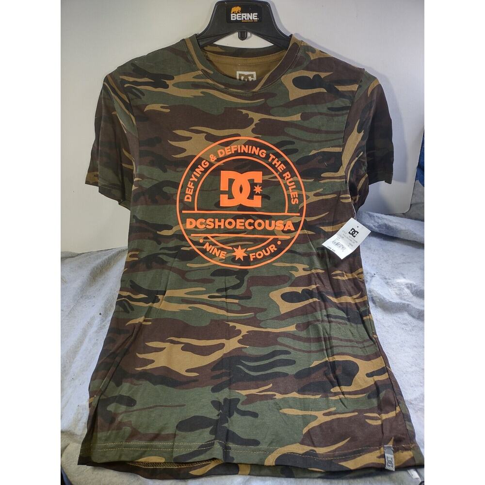 Dc Shoes Men's T-Shirt Camouflage Small New With Tags